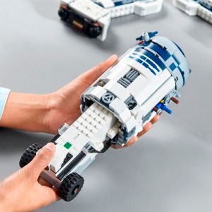 Assets/LEGO_75253_Feature6.jpg