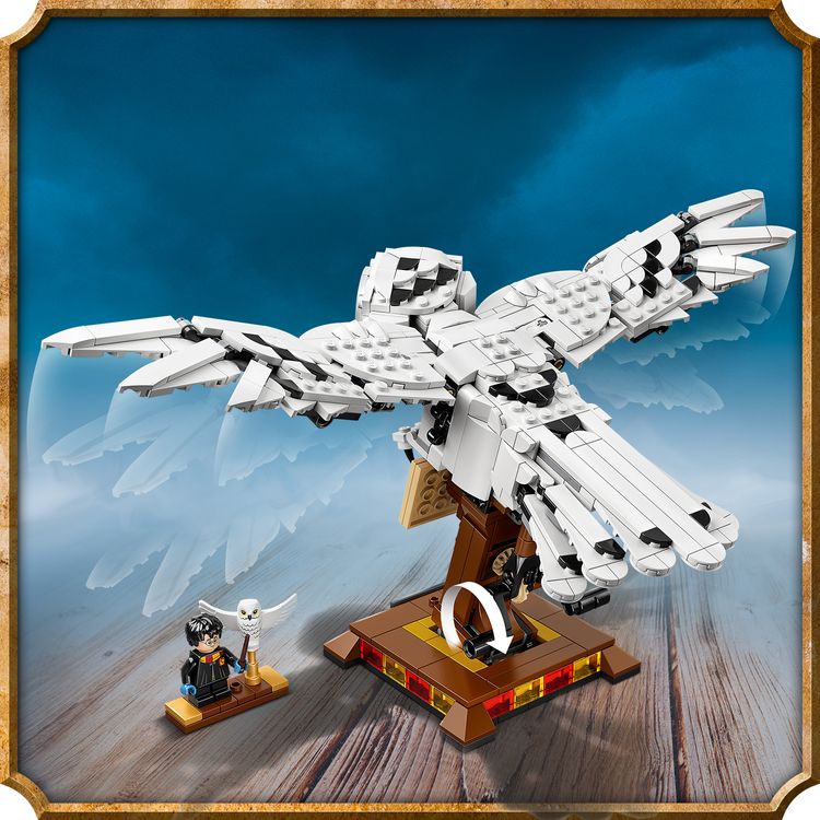 Assets/LEGO_75979_Feature1.jpg
